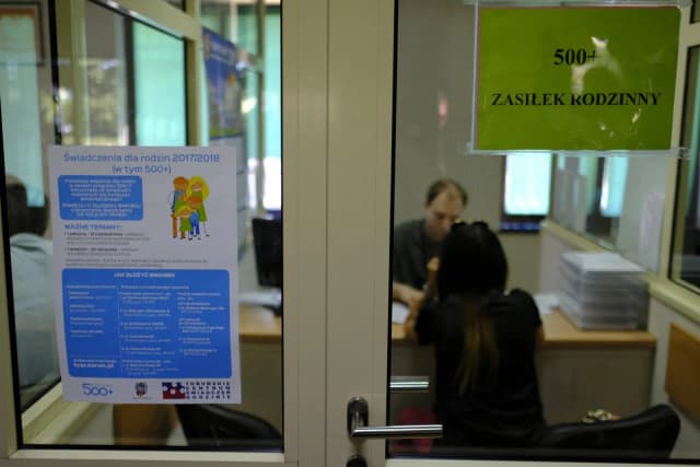 Kiedy wniosek na 500 plus? Nie przegap kluczowych terminów! Kiedy wniosek na 500 plus? Nie przegap kluczowych terminów!